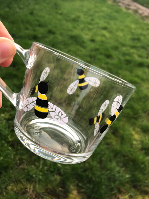 Aesthetic Bee Glass Mugs