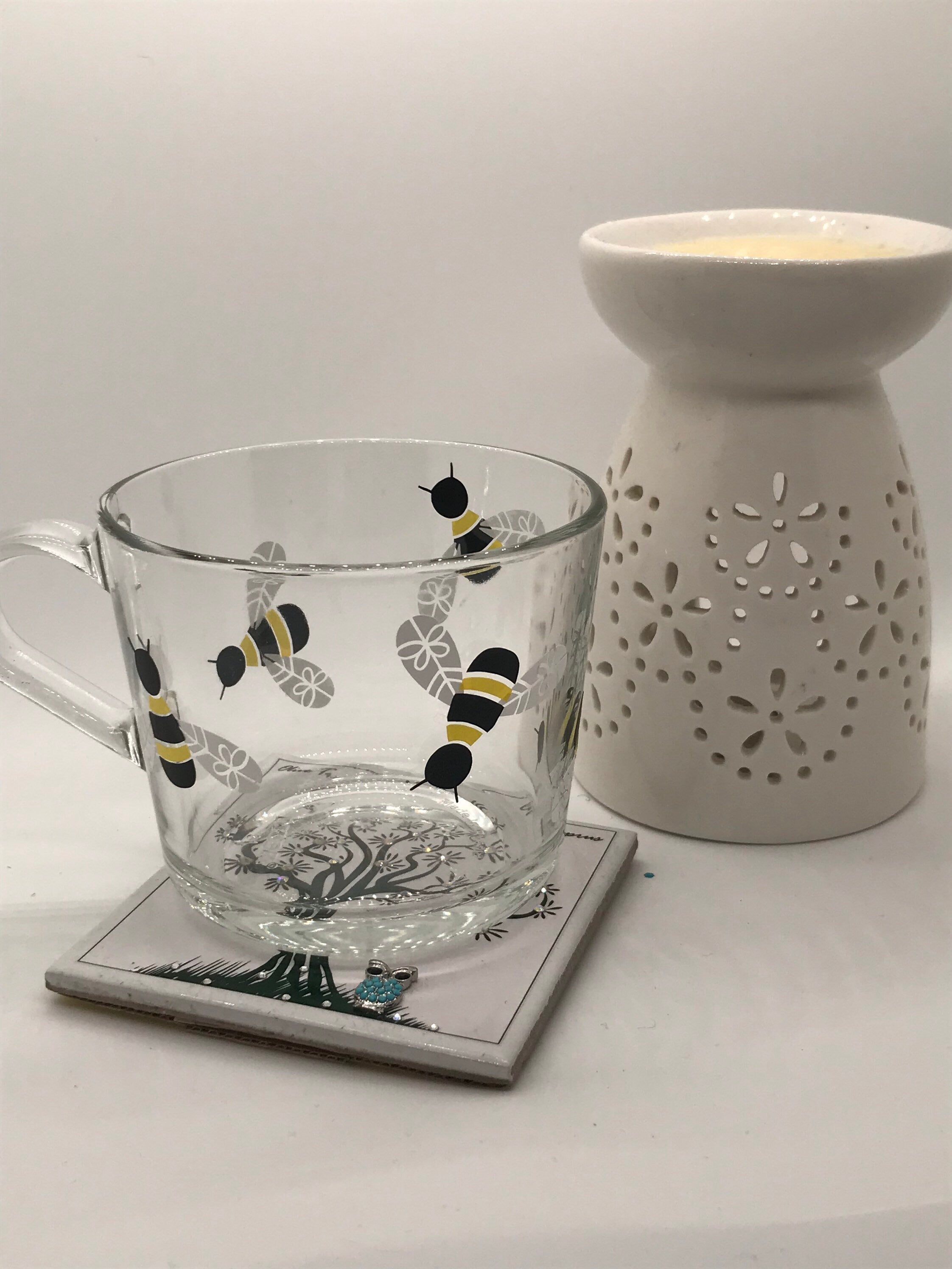 Aesthetic Bee Glass Mugs